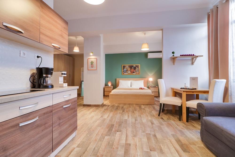 Ermou Fashion Suites By Living-Space Атина Екстериор снимка